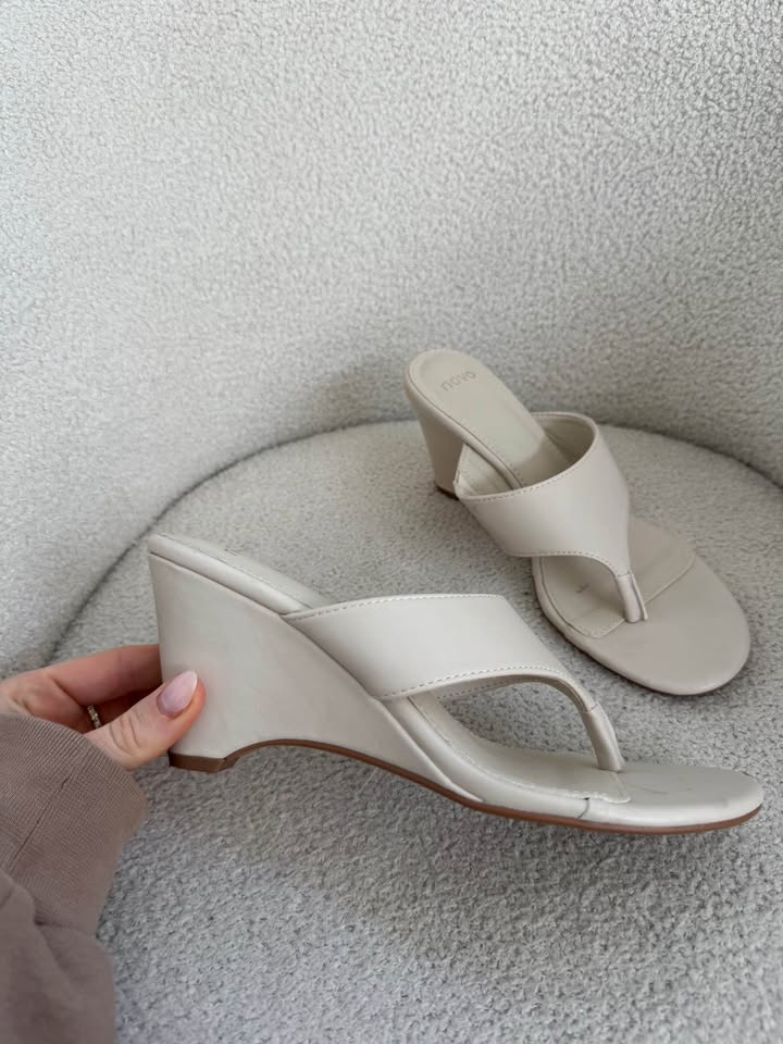 Novo Wedge Heels - size 9