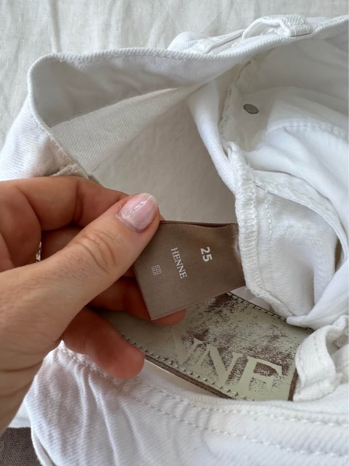 Henne Jeans - size 25