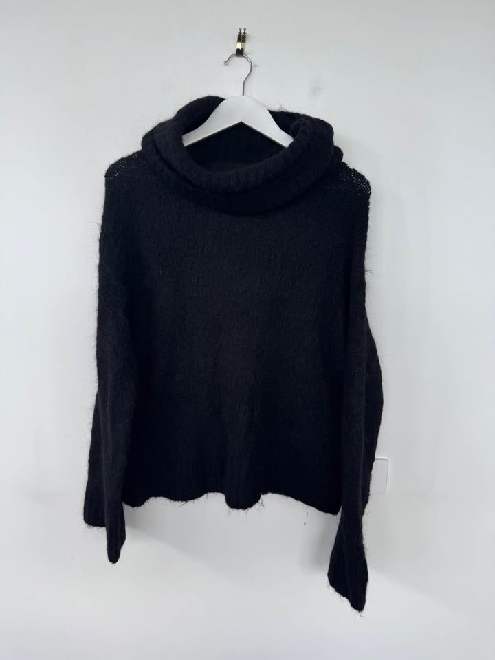 Second Female Jumper - size medium