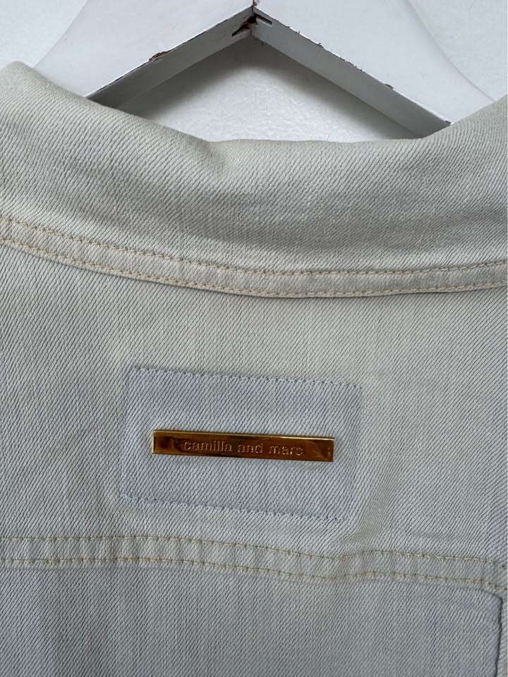 Camilla and Marc Jacket - size 24 (6)