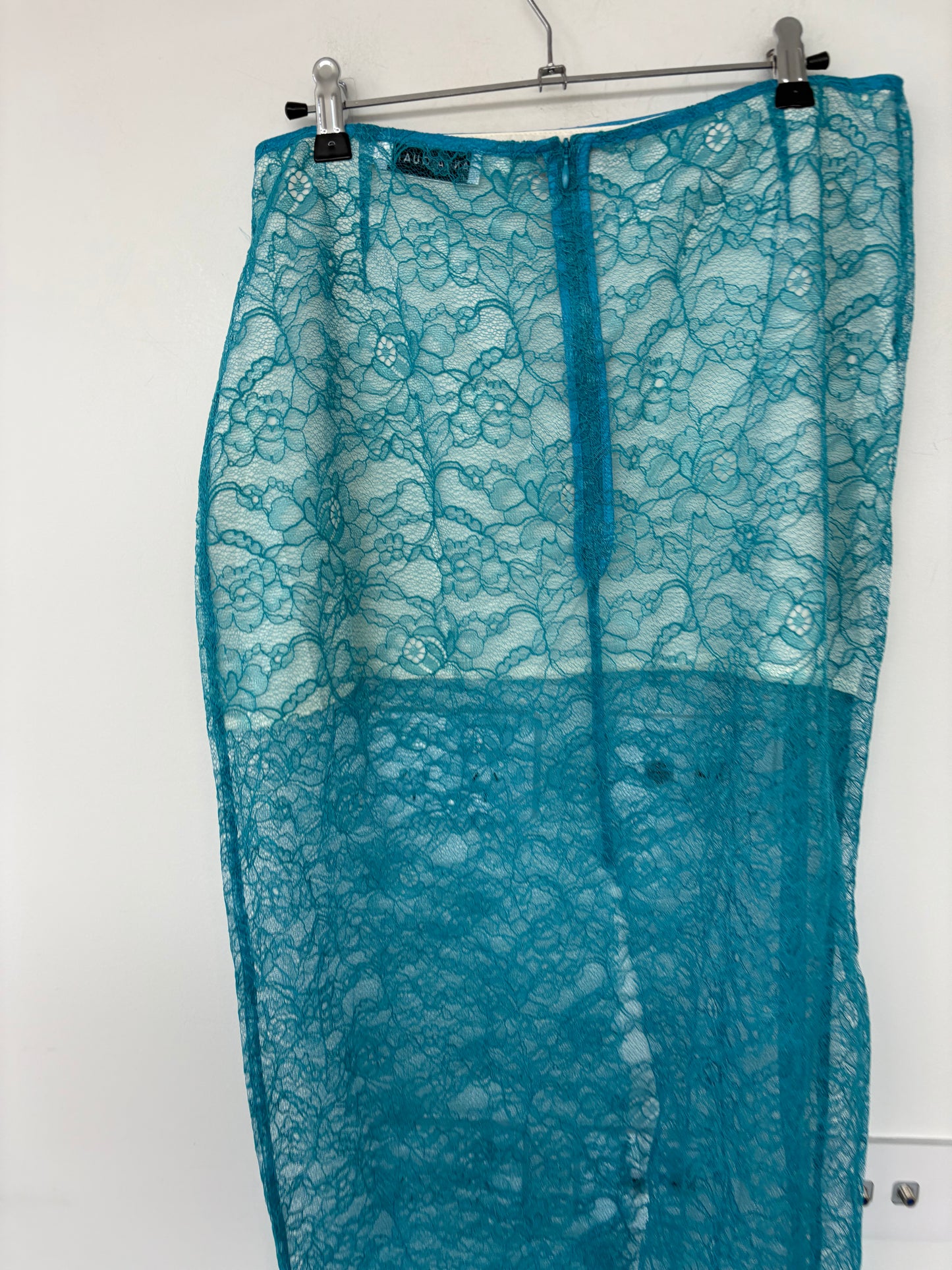 Anna Quan Lace Skirt - size 14