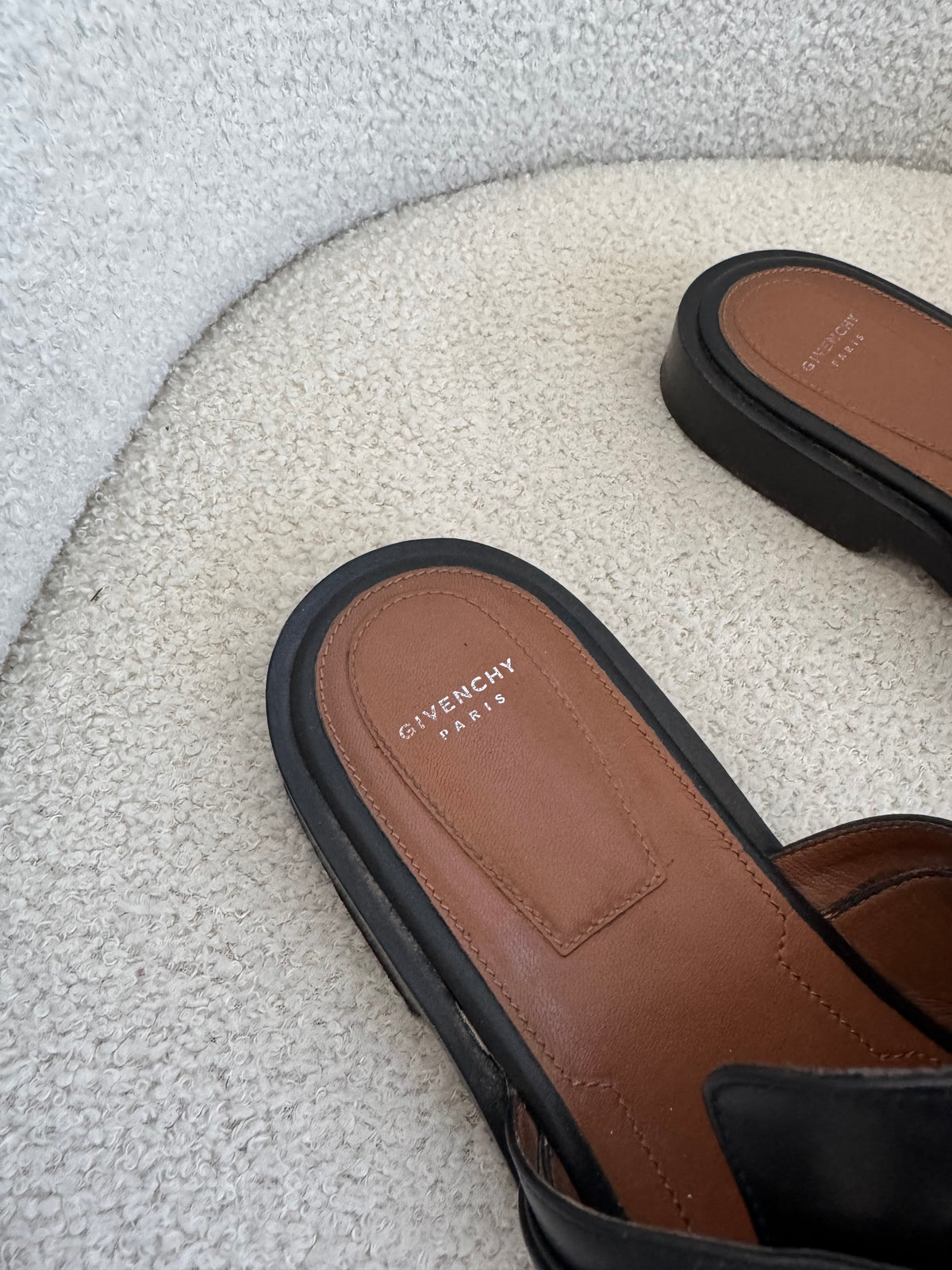 Givenchy Leather Loafer - size 40