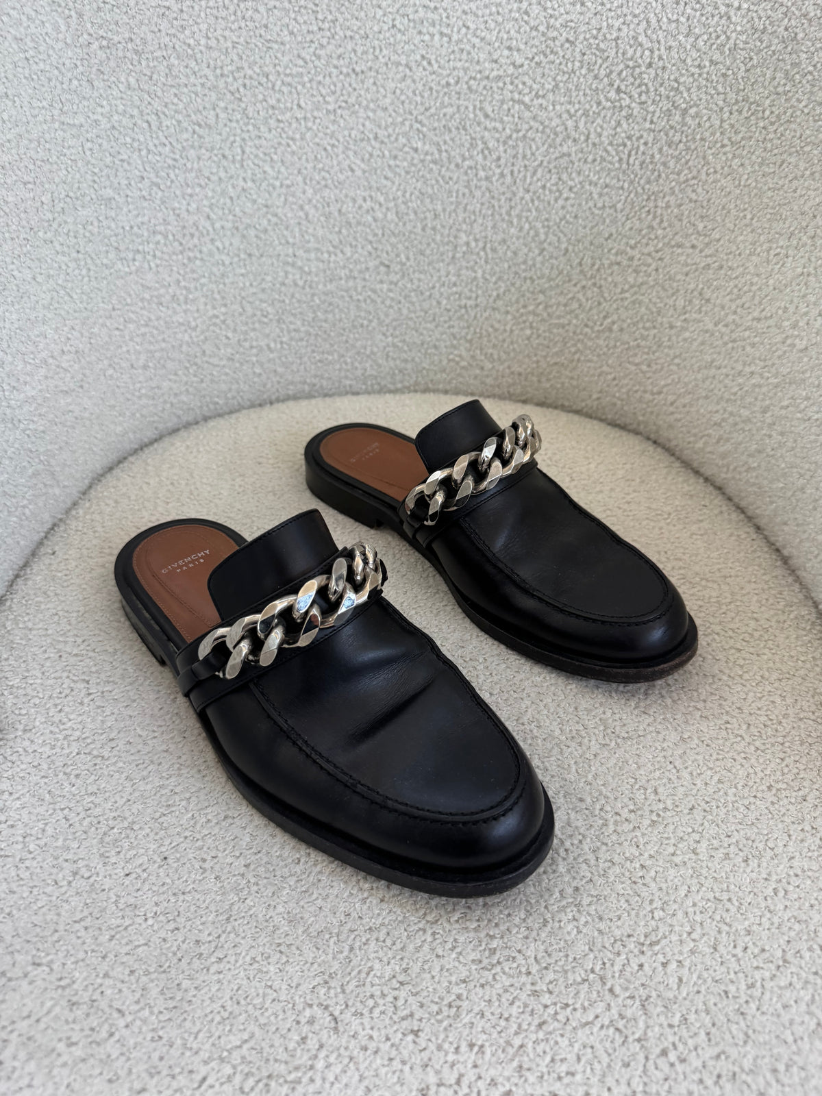 Givenchy Leather Loafer - size 40