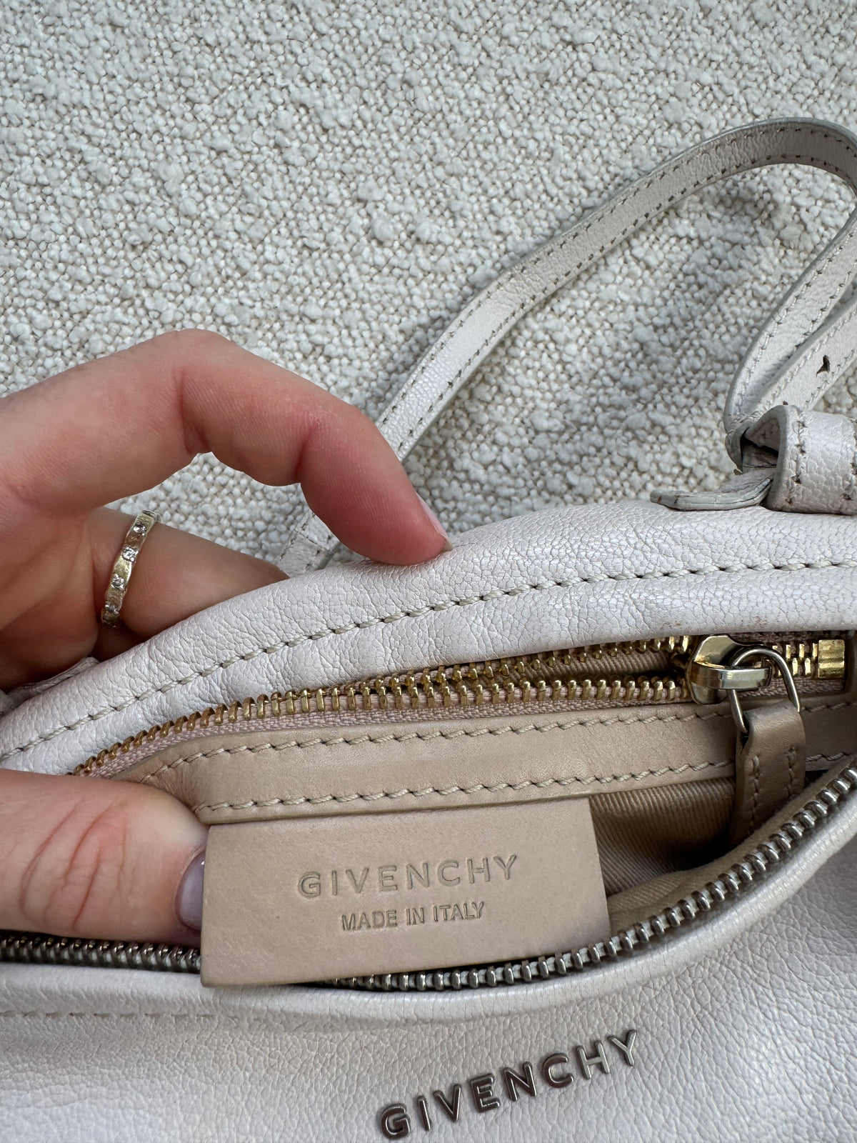 Givenchy Pandora Cream
Textured Leather Shoulder Bag