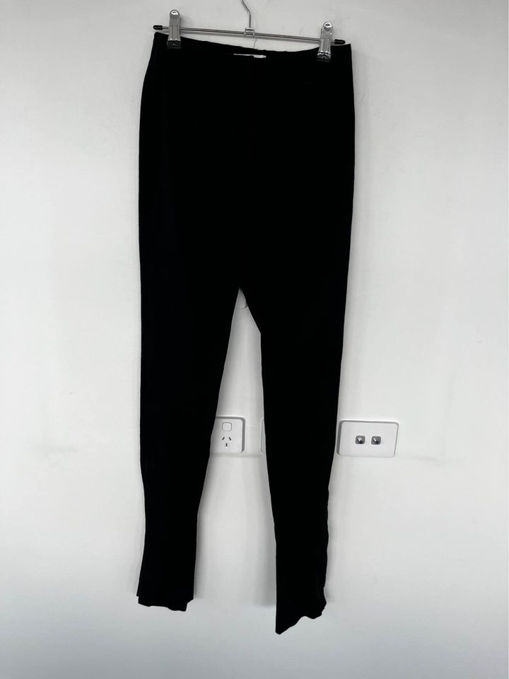 Henne Black Pant - size 6