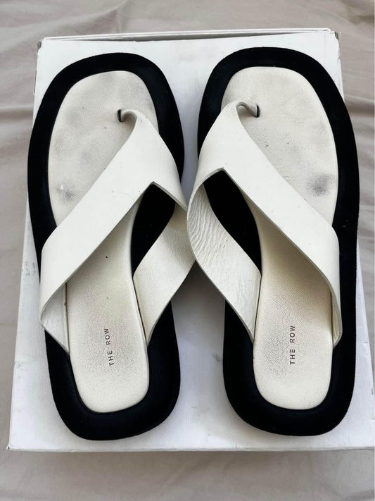 The row white sandals - size 39