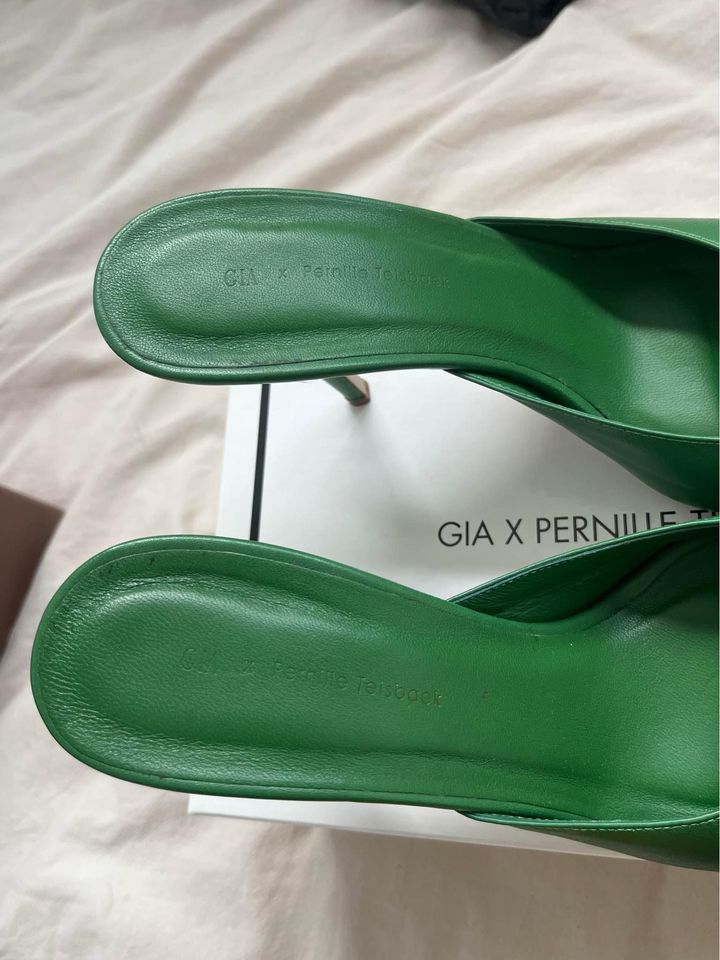 Gia x Pernille Green Heels - size 40