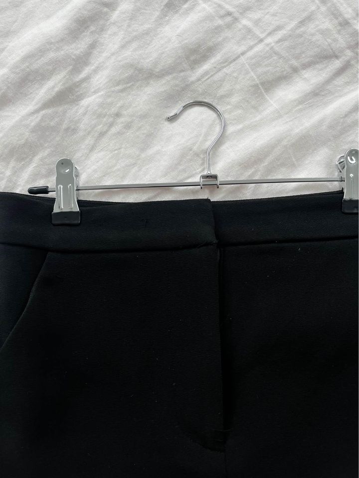 Alex Perry Black Mini Skirt - size 4