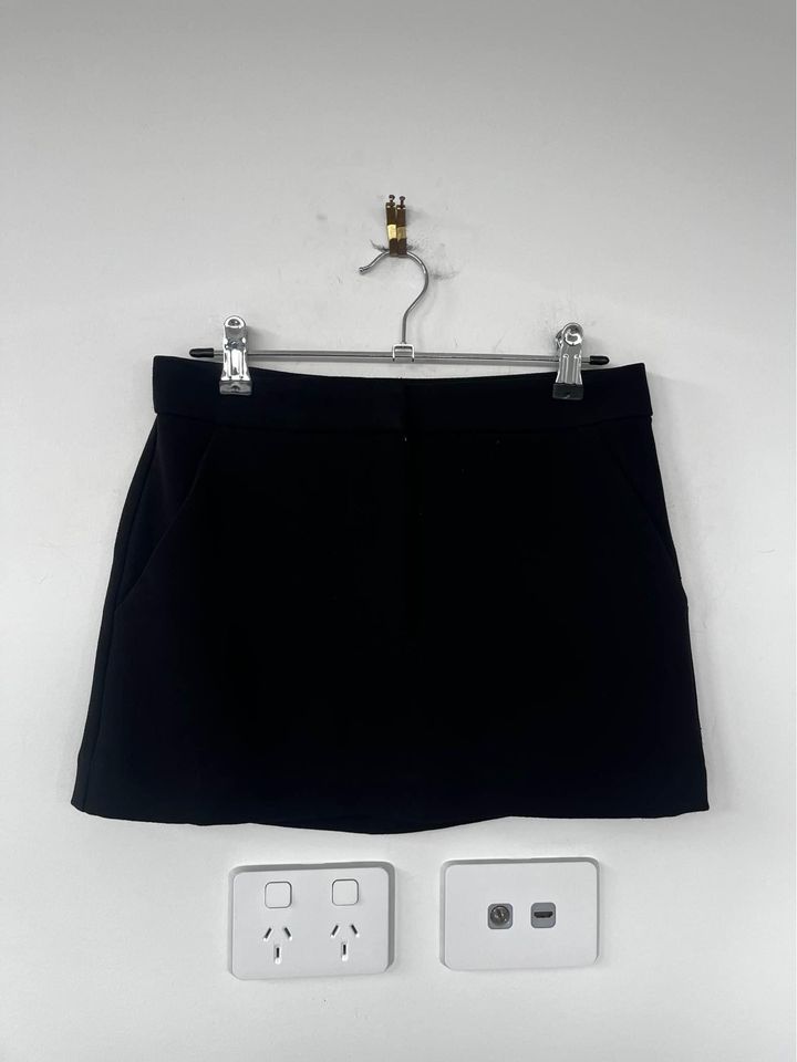 Alex Perry Black Mini Skirt - size 4