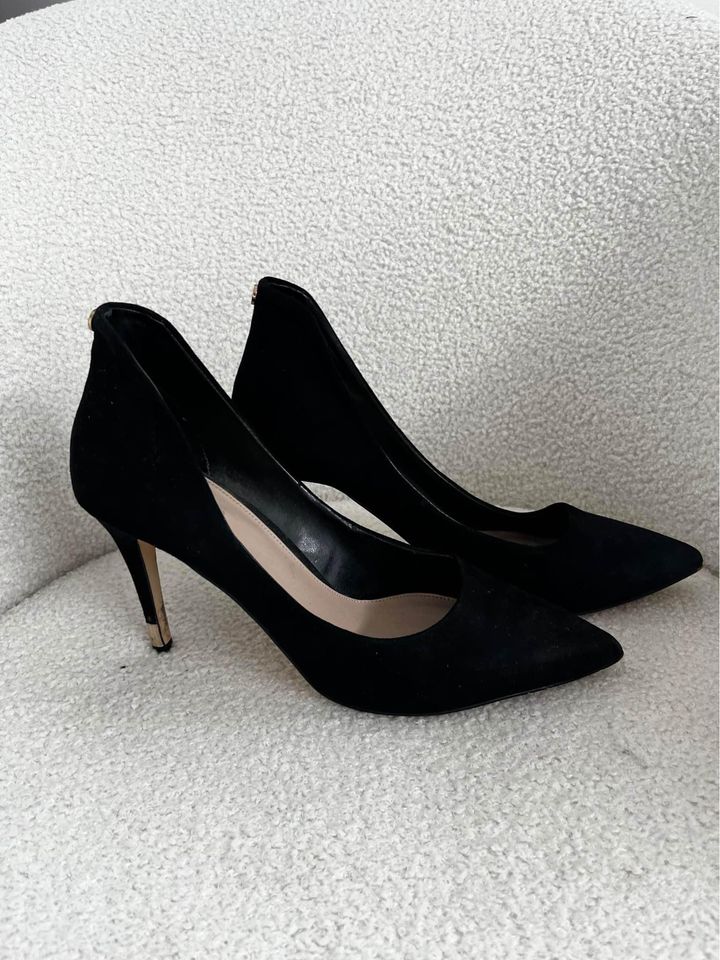 Carvela Black Suede Heels - size 40