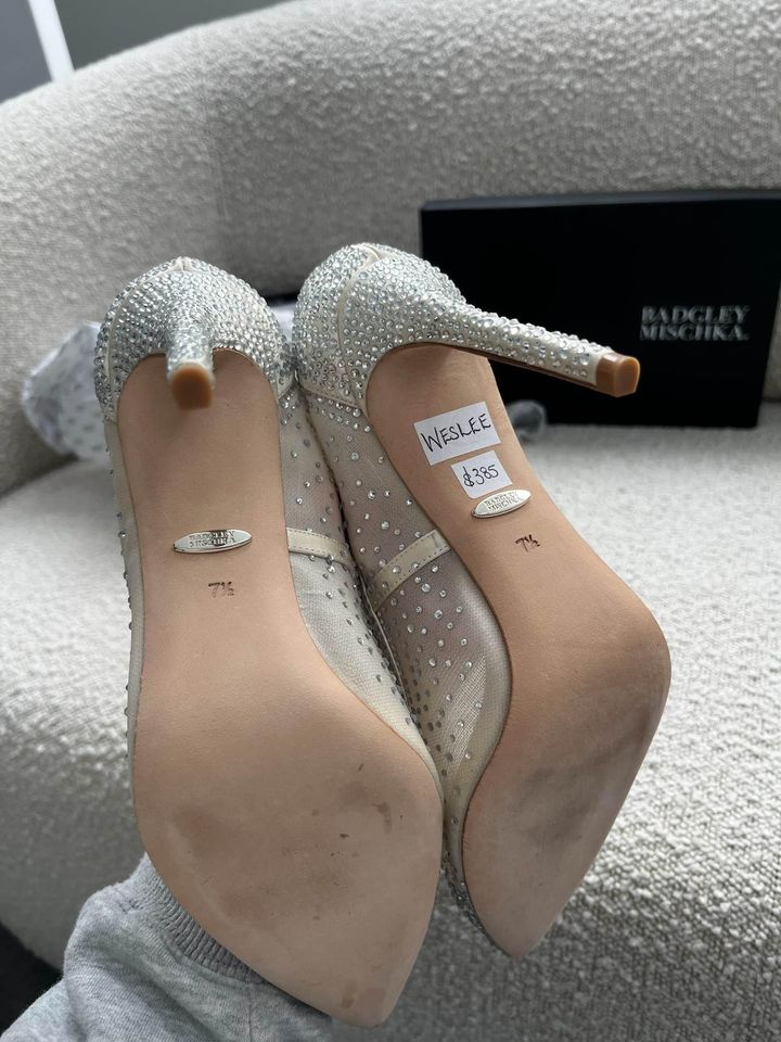 Badgley Mischka Heels - size 7 1/2