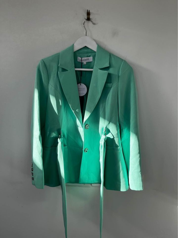 Elliatt Blazer - size XS