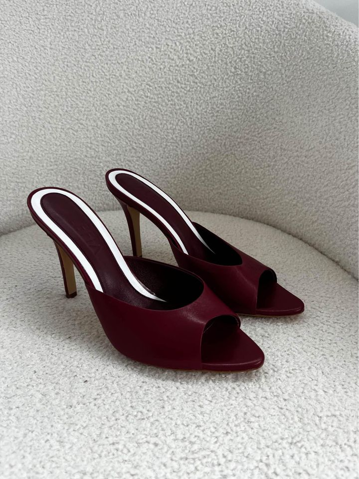 ALEFIA HEELS BRAND NEW - size 37