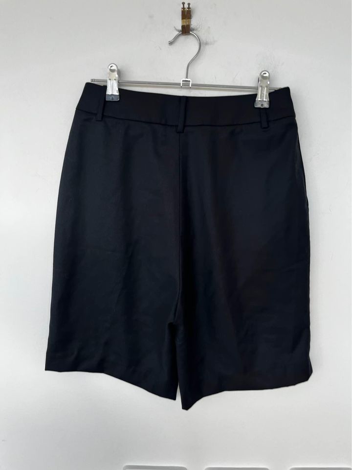 Anna Quan Tailored Shorts - size 6