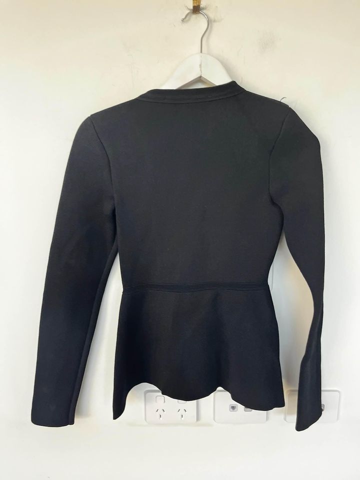 Scanlan Theodore Black Crepe Knit Jacket - size small