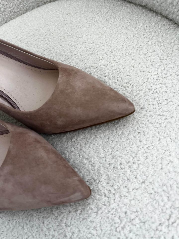 Edward Meller Suede Heels - size 38.5