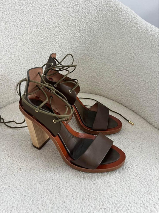 Scanlan Theodore Heels - size 37