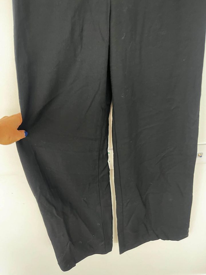 Erika Georg Black Pants - size 6