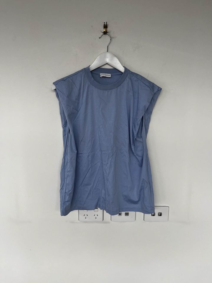 Scanlan Theodore Blue Tee - size large