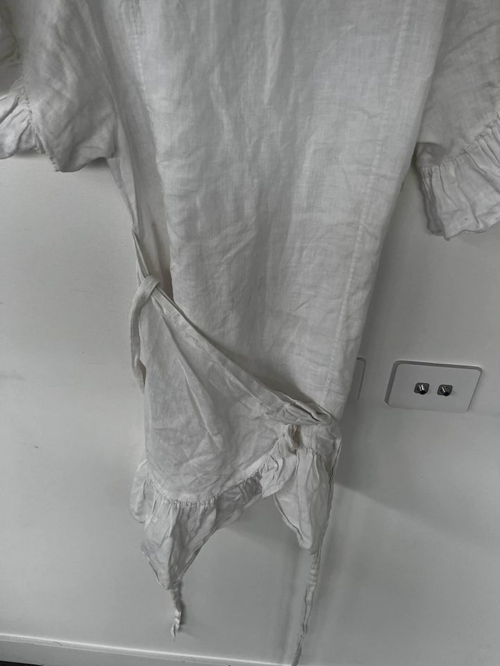 Isabel Marant white mini wrap dress - size 38