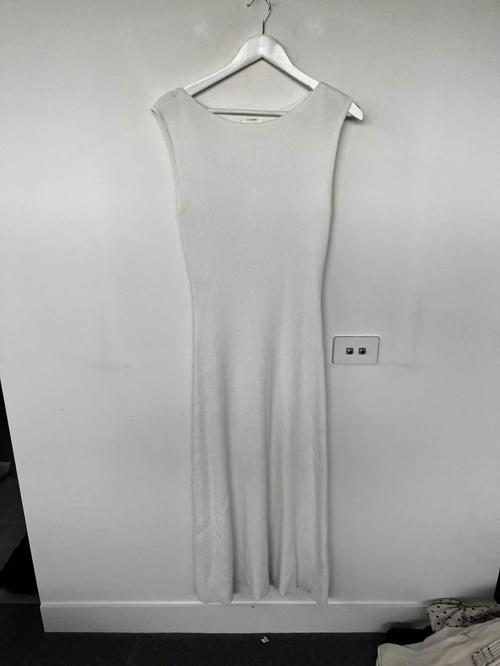 Dissh White Rib Maxi Dress - size XXL