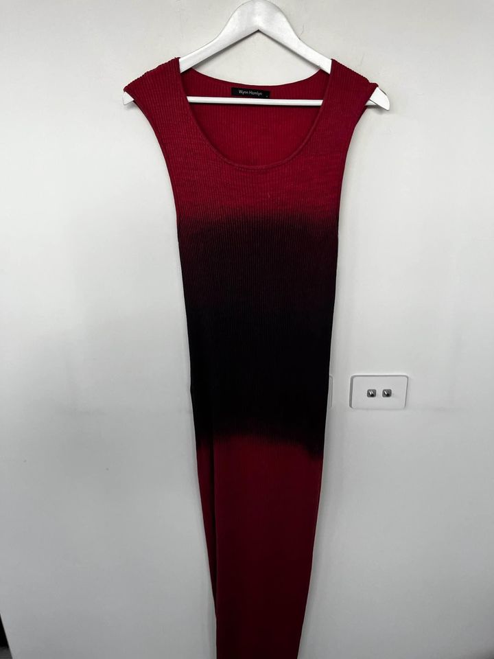 Wynn Hamlyn Red Knit dress - size large