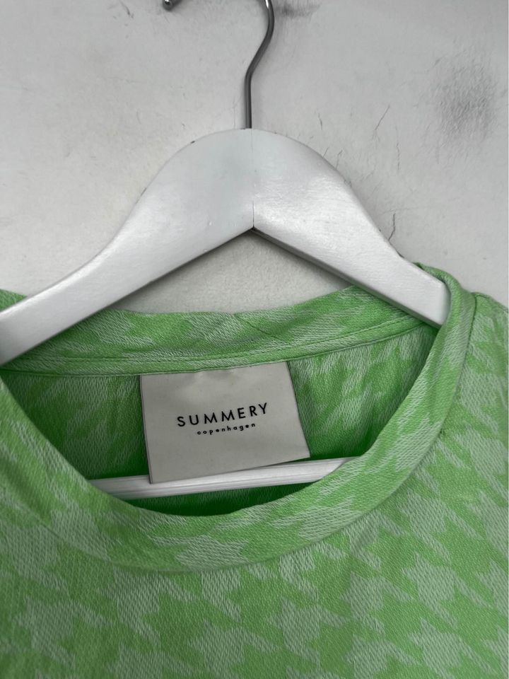 Summery Copenhagen Top - small