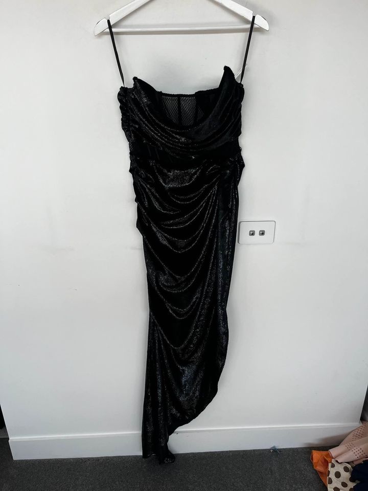 Leo Lin Velvet Maxi - size 10