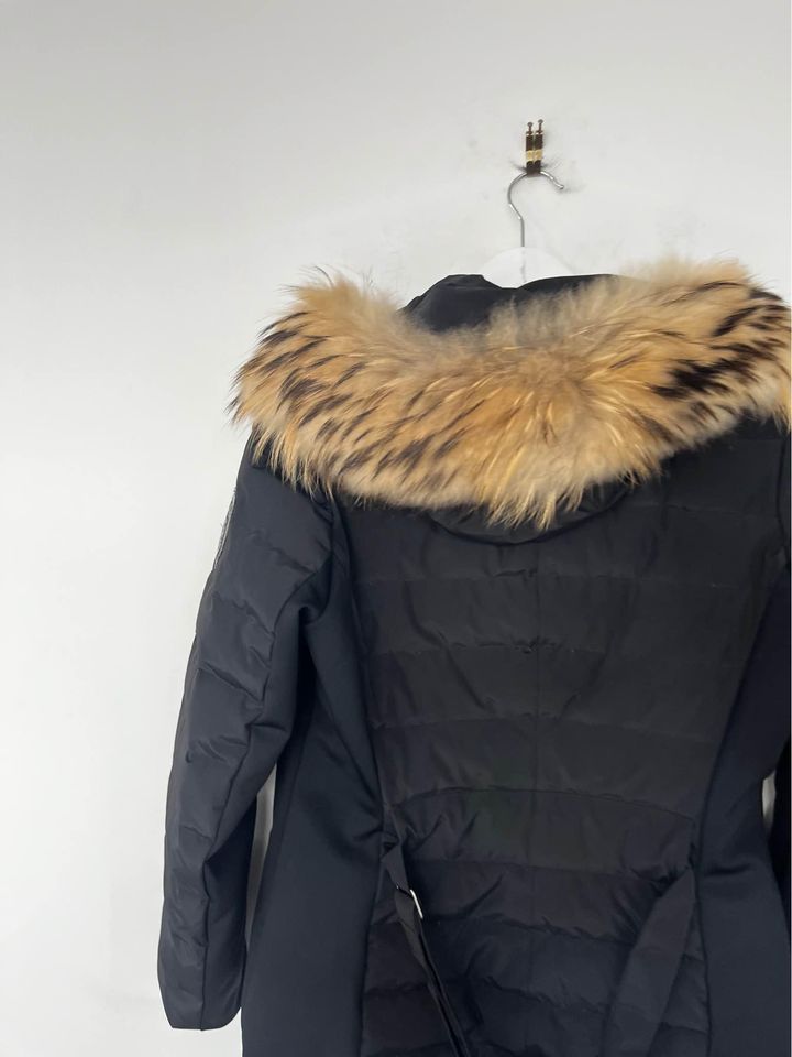 M Miller black fur collar ski jacket - size small