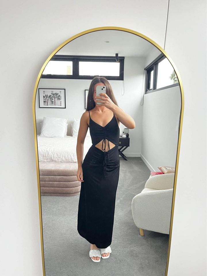 Pasduchas Black Midi Dress