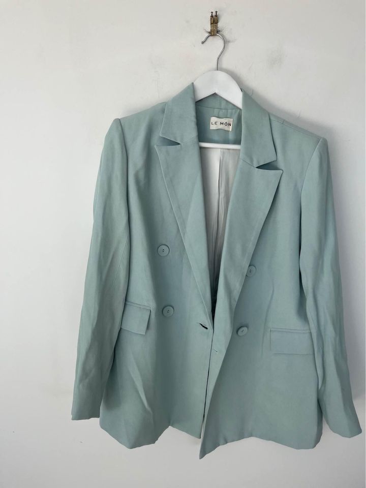 Le Mon baby blue blazer - size 10