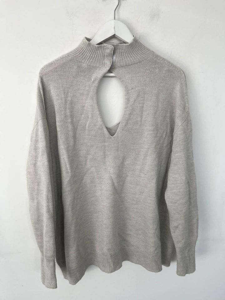 Viktoria & Woods grey Knit Jumper - size 1