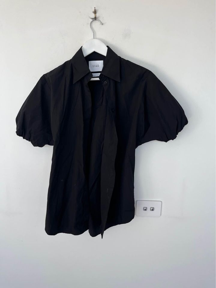 Esse Black Shirt - size 6