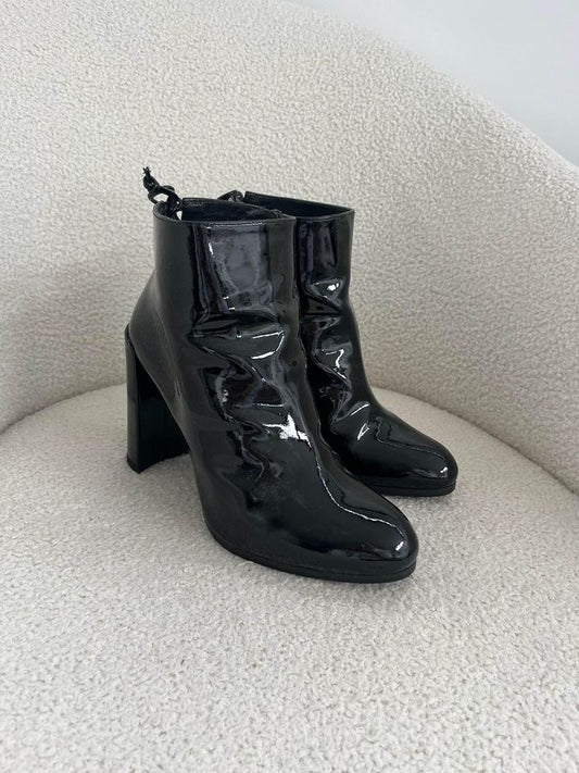 Stuart Weitzman Patent Leather Boots - size 38.5