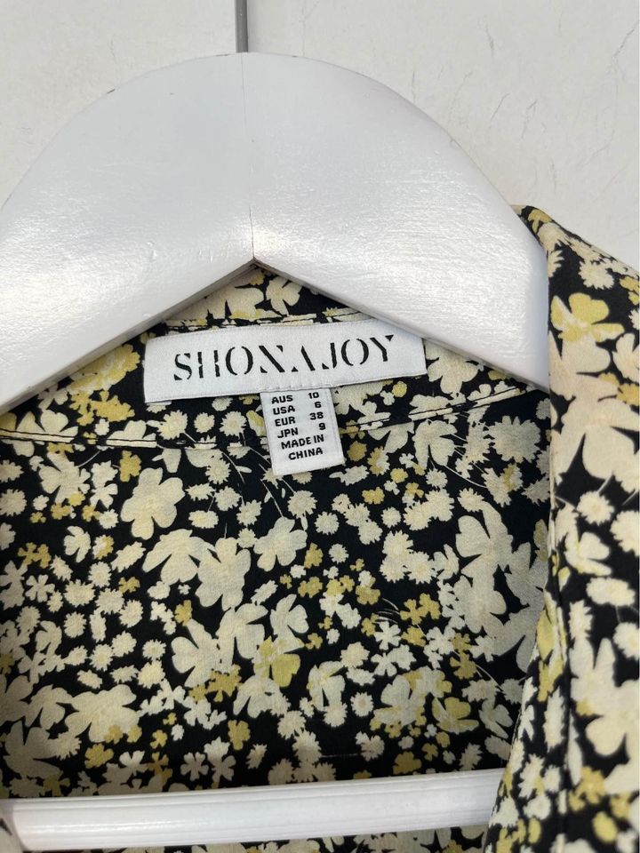 Shona Joy floral shirt - size 10