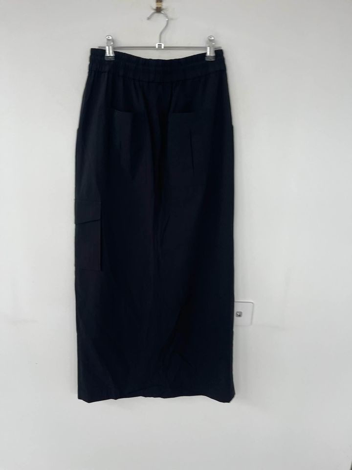 Viktoria & Woods Black Maxi Skirt - size 00