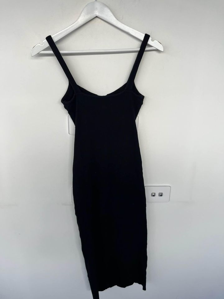 Viktoria & Woods black knit dress - size 00