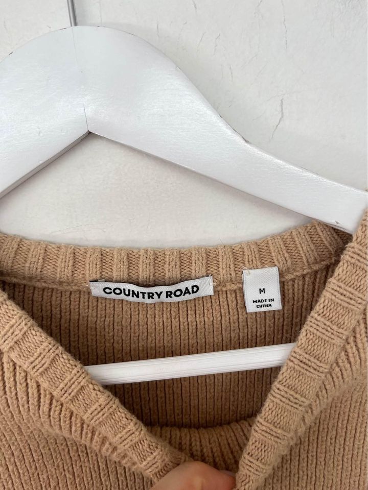 Country Road Knit Jumper - size medium