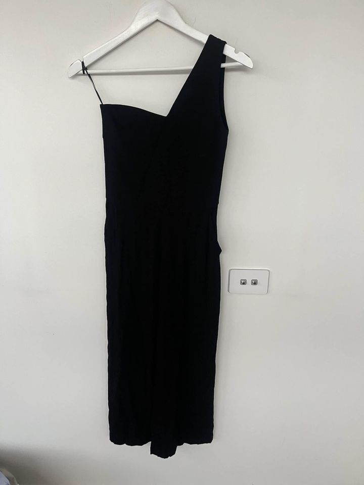 Viktoria & Woods Black Jumpsuit - size 0