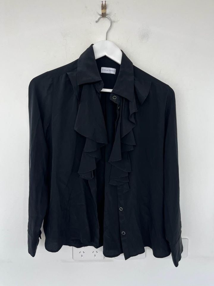 Scanlan Theodore black silk blouse - size 10