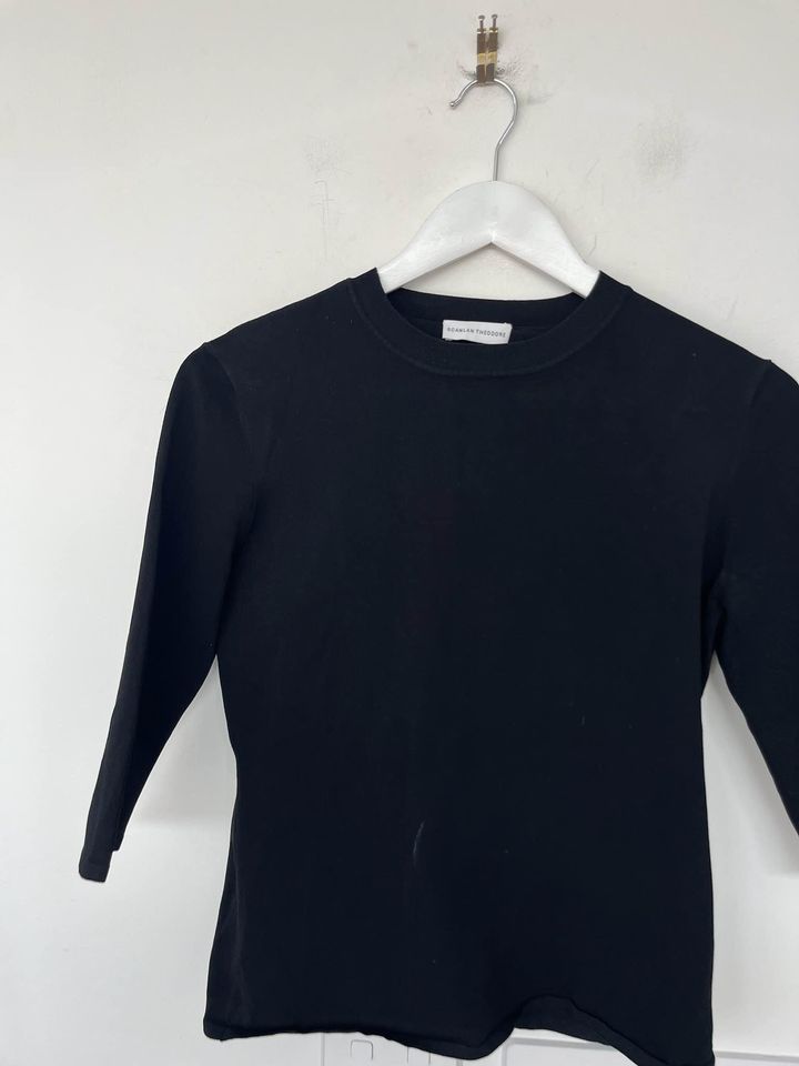 Scanlan Theodore black knit top - size medium