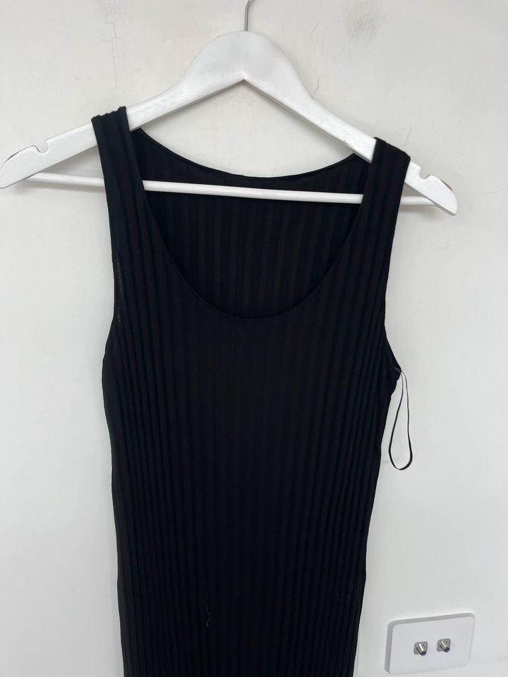 Massimo Dutti knit midi dress - size small