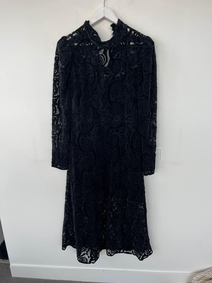 Husk Velvet Lace Dress - size 12