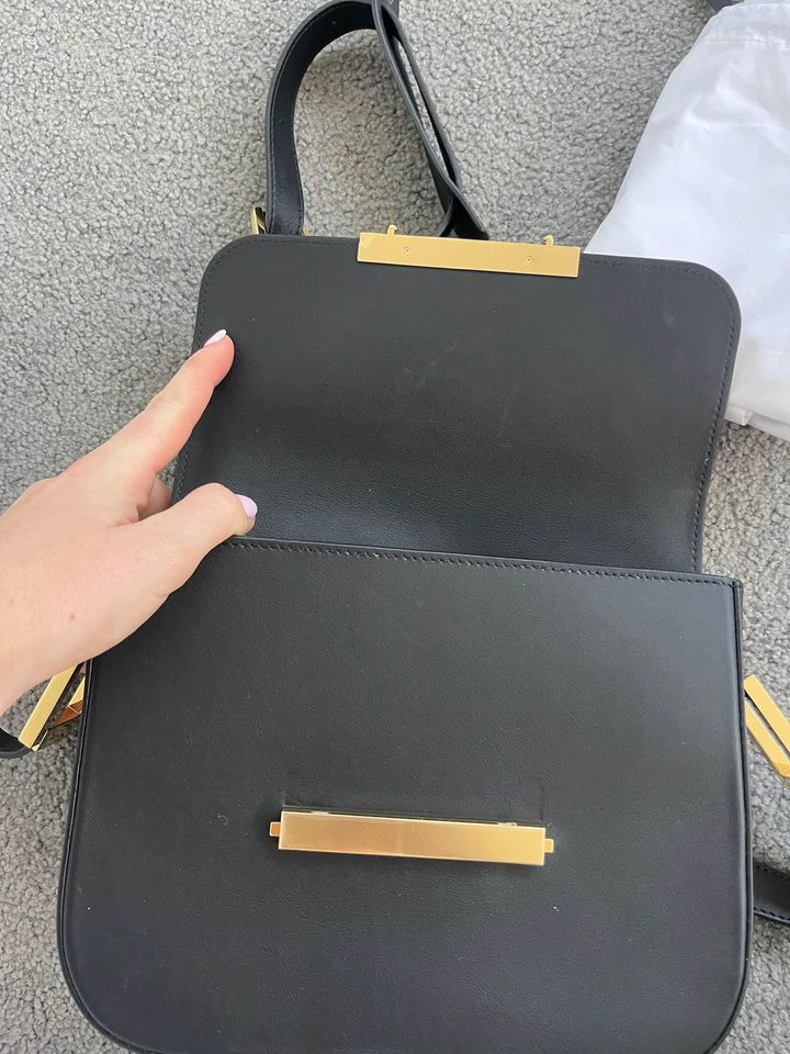 Paris/64 black leather bag