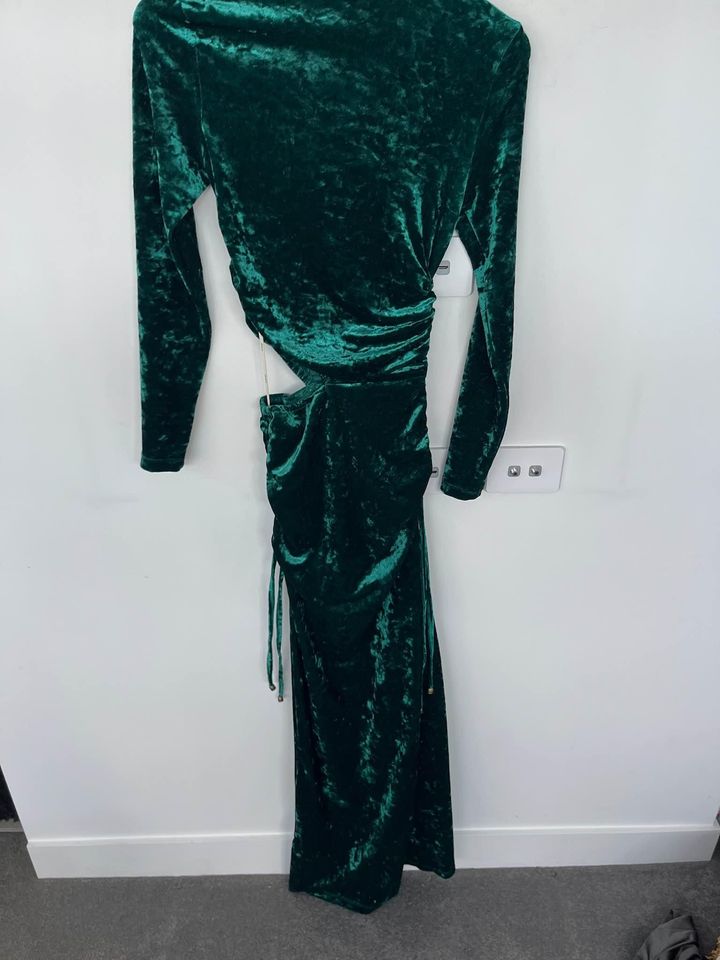 Kivari green velvet dress - size 6