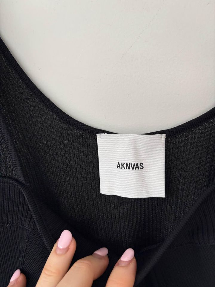 AKNVAS Top - small