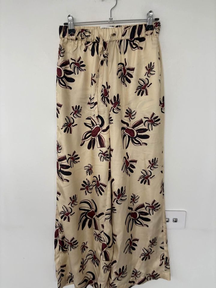 Venroy Silk Pants - size xs