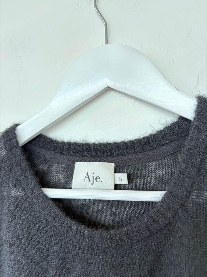 Aje jumper - small