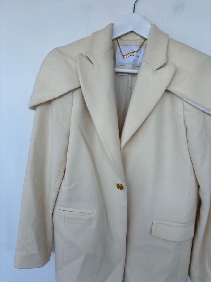 Camilla and Marc Coat - size 10