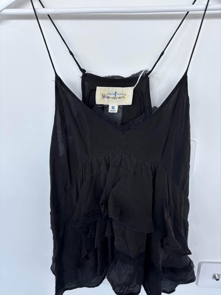 Trelise Cooper Silk Tank - size 10